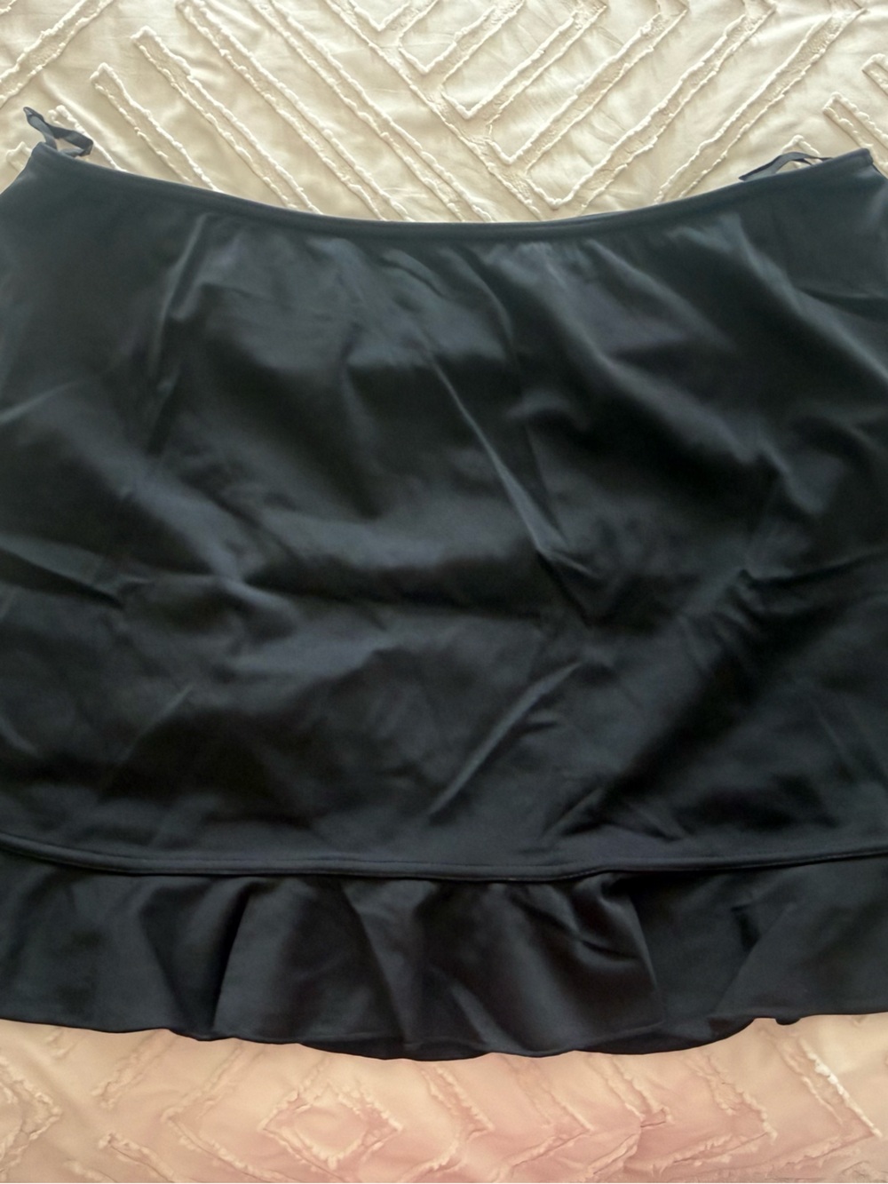 Fit4U Black Swim Skirt with Ruffle Hem Sz 16